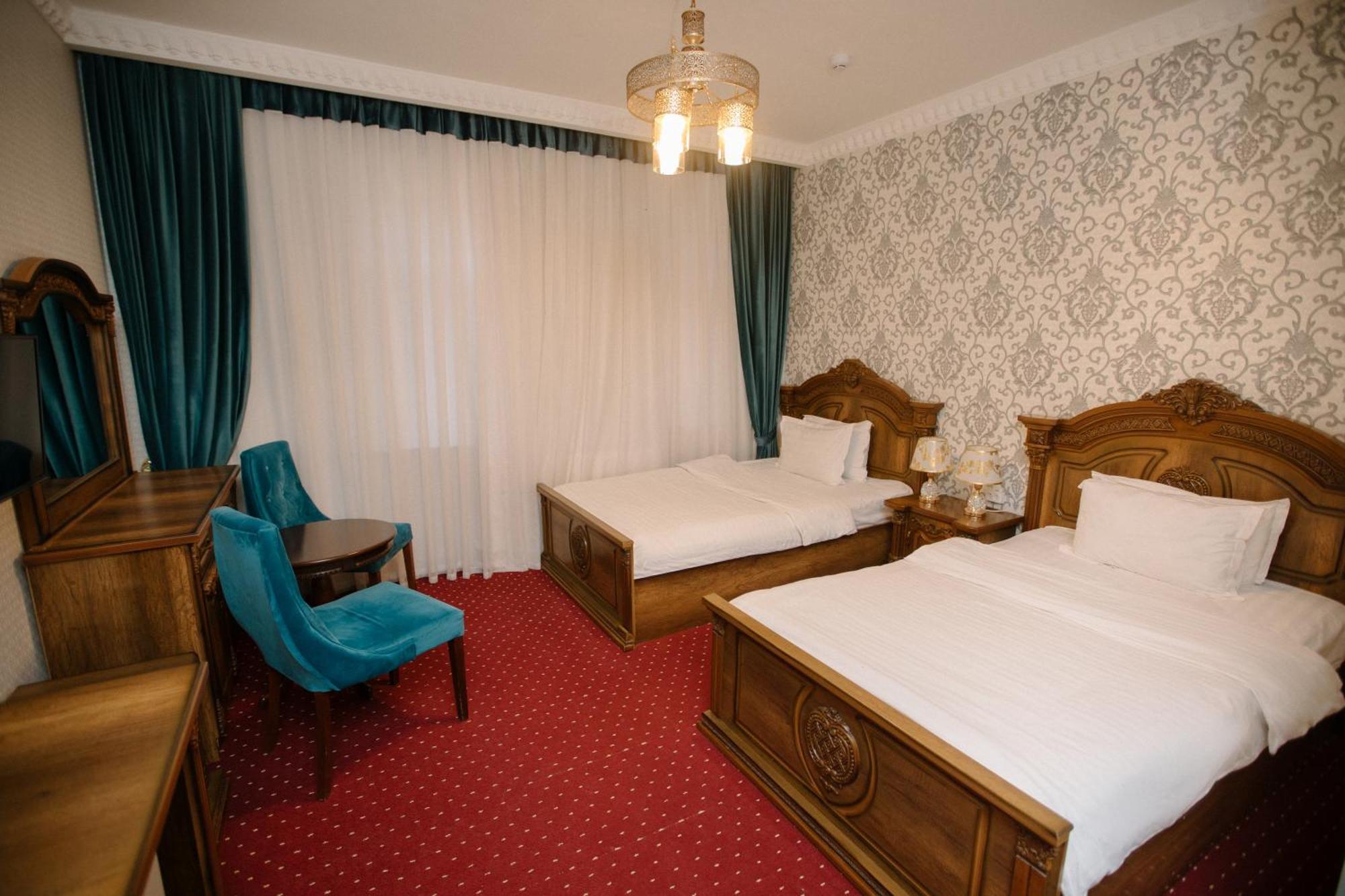 Dendi Plaza Hotel Bukhara Bagian luar foto