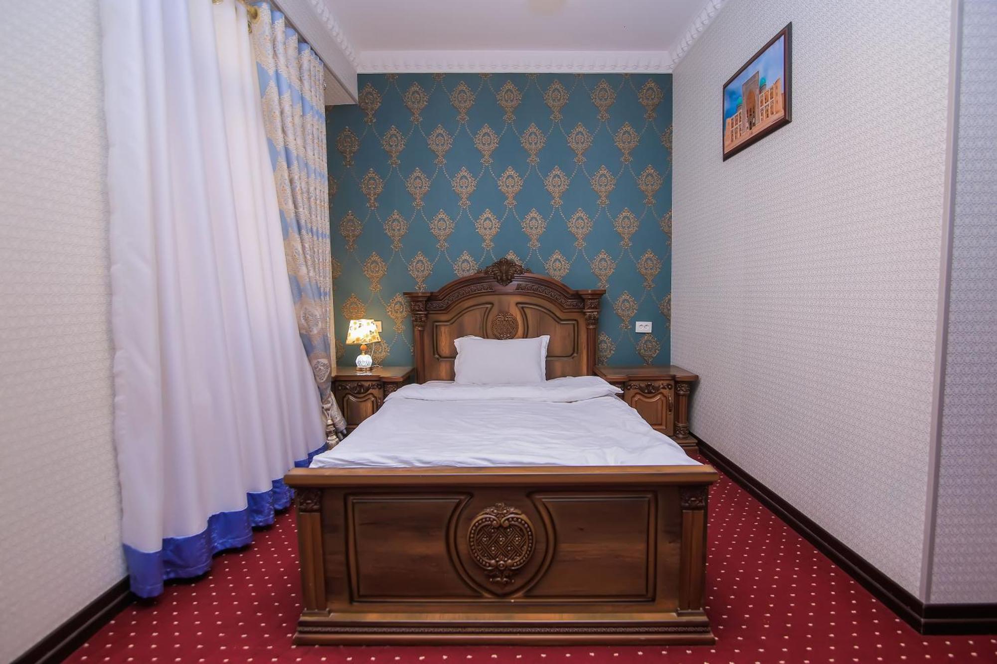 Dendi Plaza Hotel Bukhara Bagian luar foto